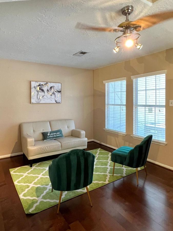 Centrally Located Houston Retreat! Sleeps 8, 10 Min To Downtown, Free Parking 外观 照片