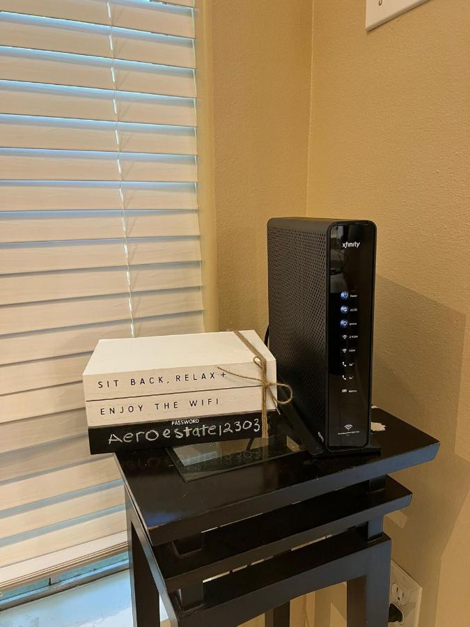 Centrally Located Houston Retreat! Sleeps 8, 10 Min To Downtown, Free Parking 外观 照片